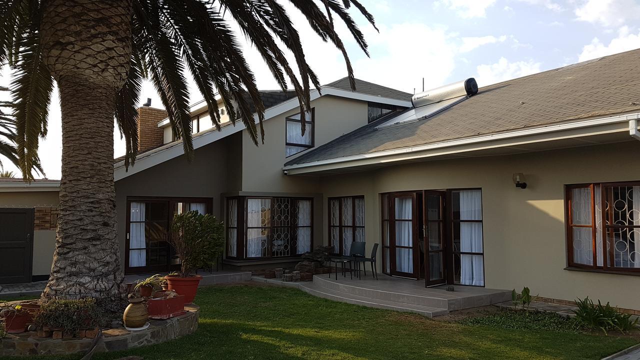 Kramersdorf Guesthouse Swakopmund Exterior photo